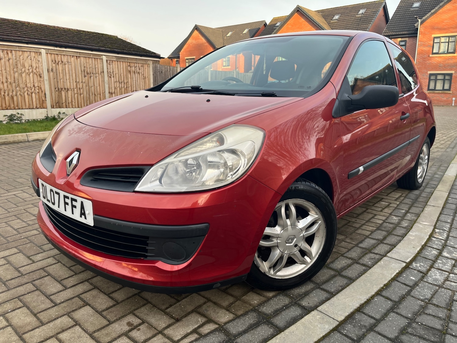 Used Renault Clio 2007 for sale - 77339604: Photo 2