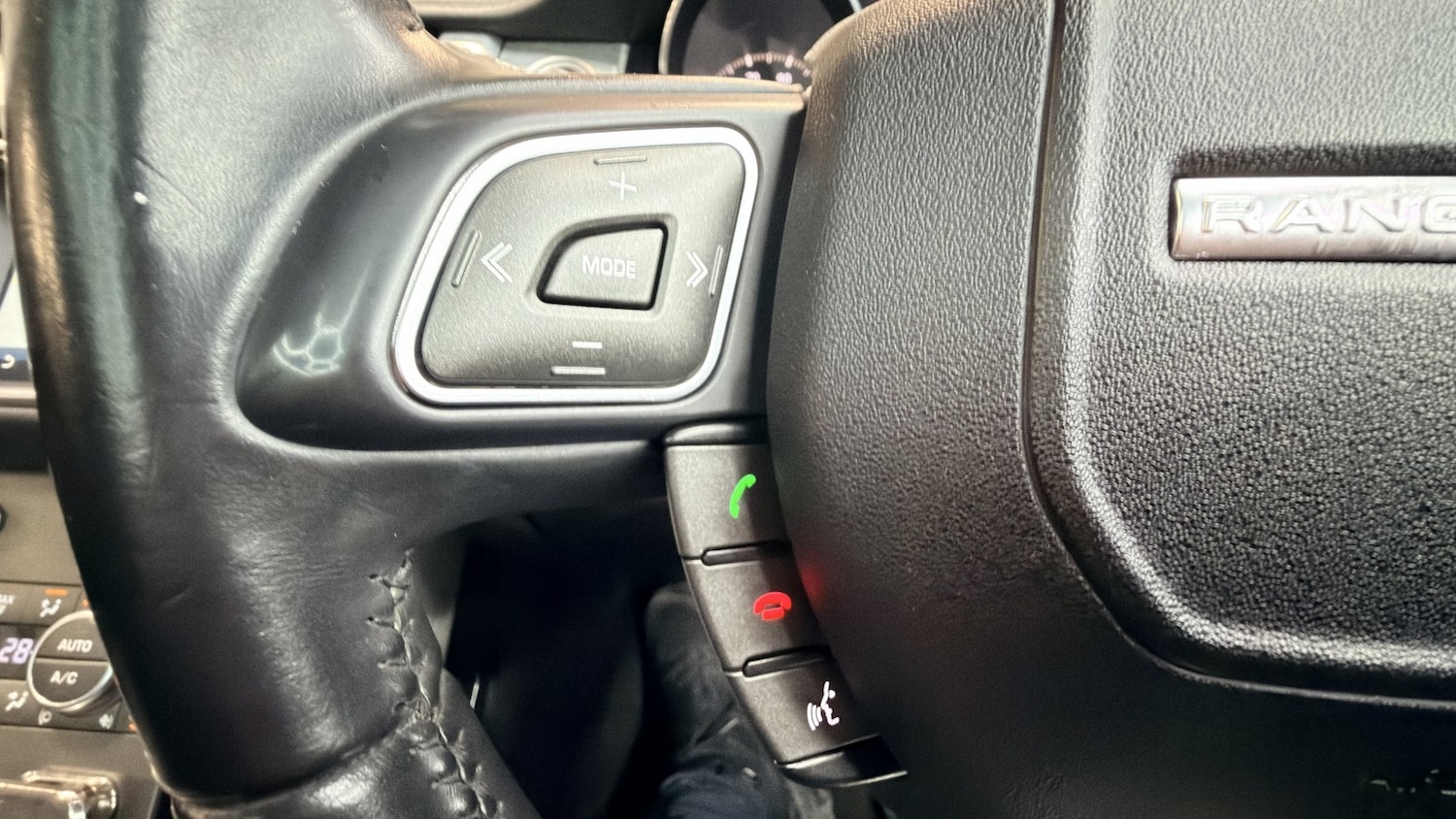 Used Land Rover Range Rover Evoque 2015 for sale - 77603328: Photo 16