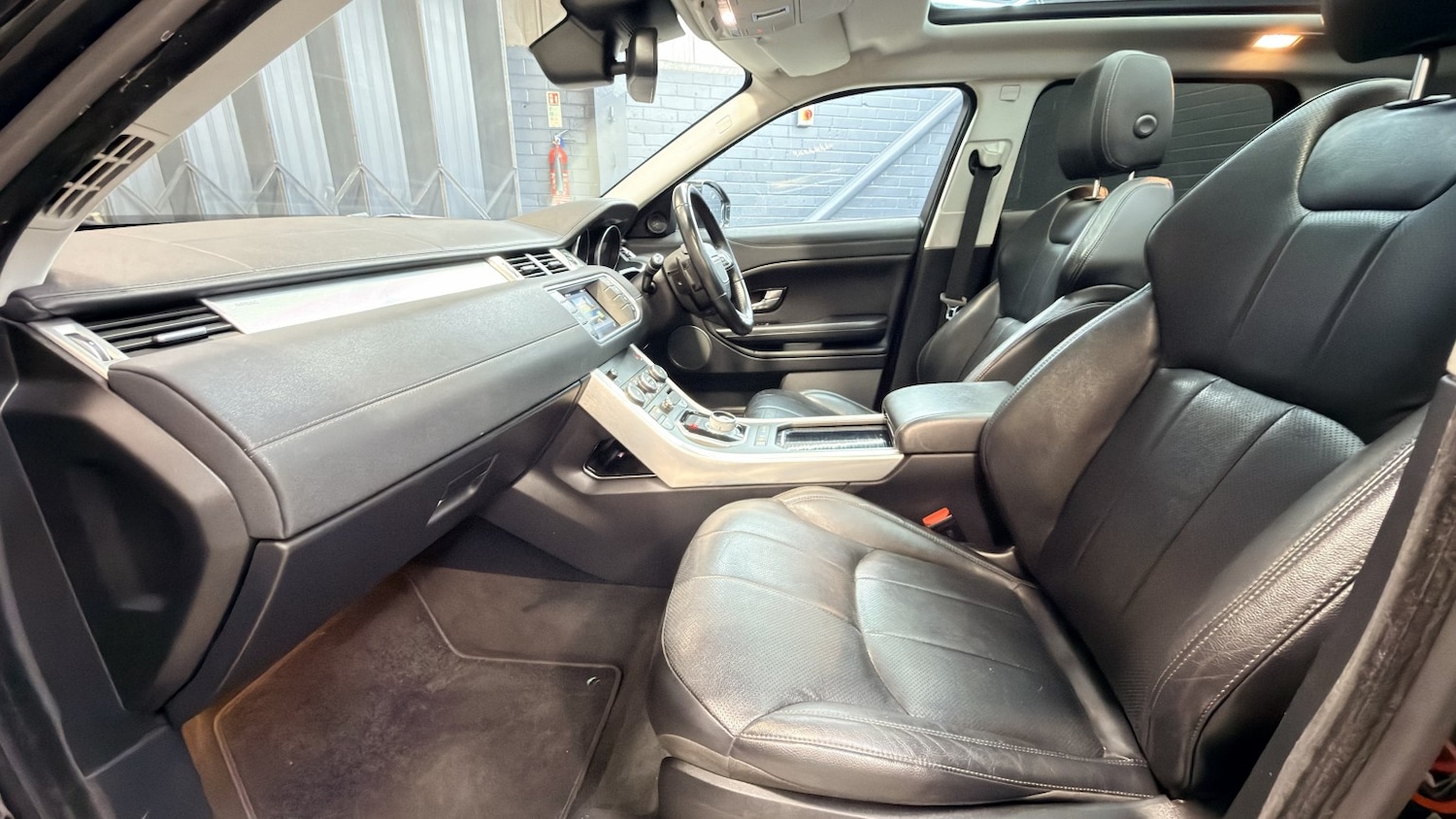 Used Land Rover Range Rover Evoque 2015 for sale - 77603328: Photo 29