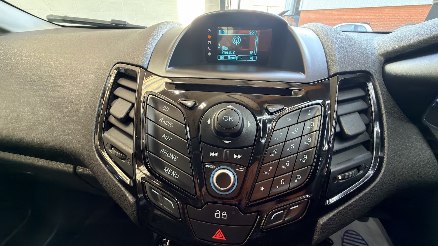 Used Ford Fiesta 2016 for sale - 77938181: Photo 12