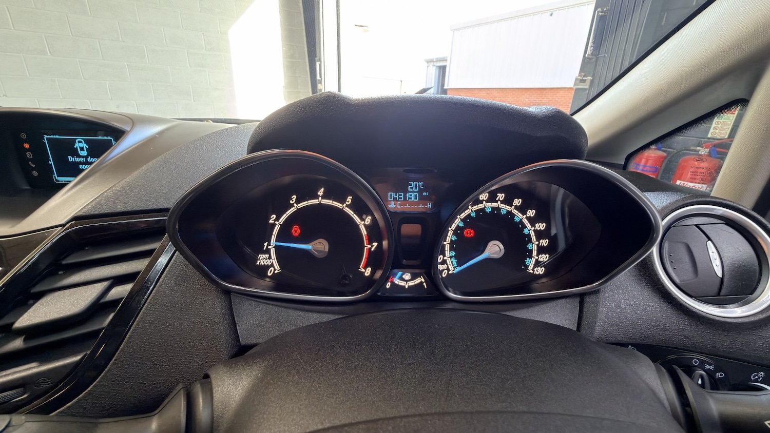 Used Ford Fiesta 2016 for sale - 77938181: Photo 8