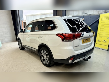 Used Mitsubishi Outlander 2017 for sale - 79271612: Photo