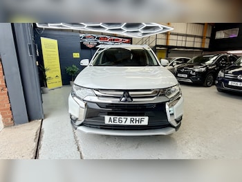 Used Mitsubishi Outlander 2017 for sale - 79271612: Photo