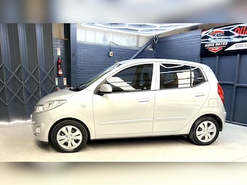 Used Hyundai i10 2013 for sale - 78386079: Photo