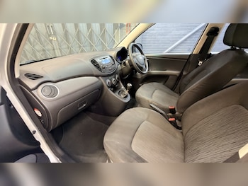 Used Hyundai i10 2013 for sale - 78386079: Photo