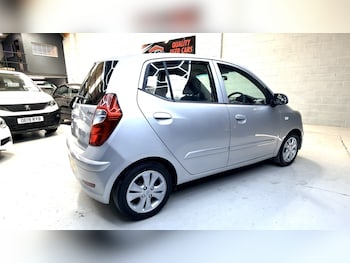 Used Hyundai i10 2013 for sale - 78386079: Photo