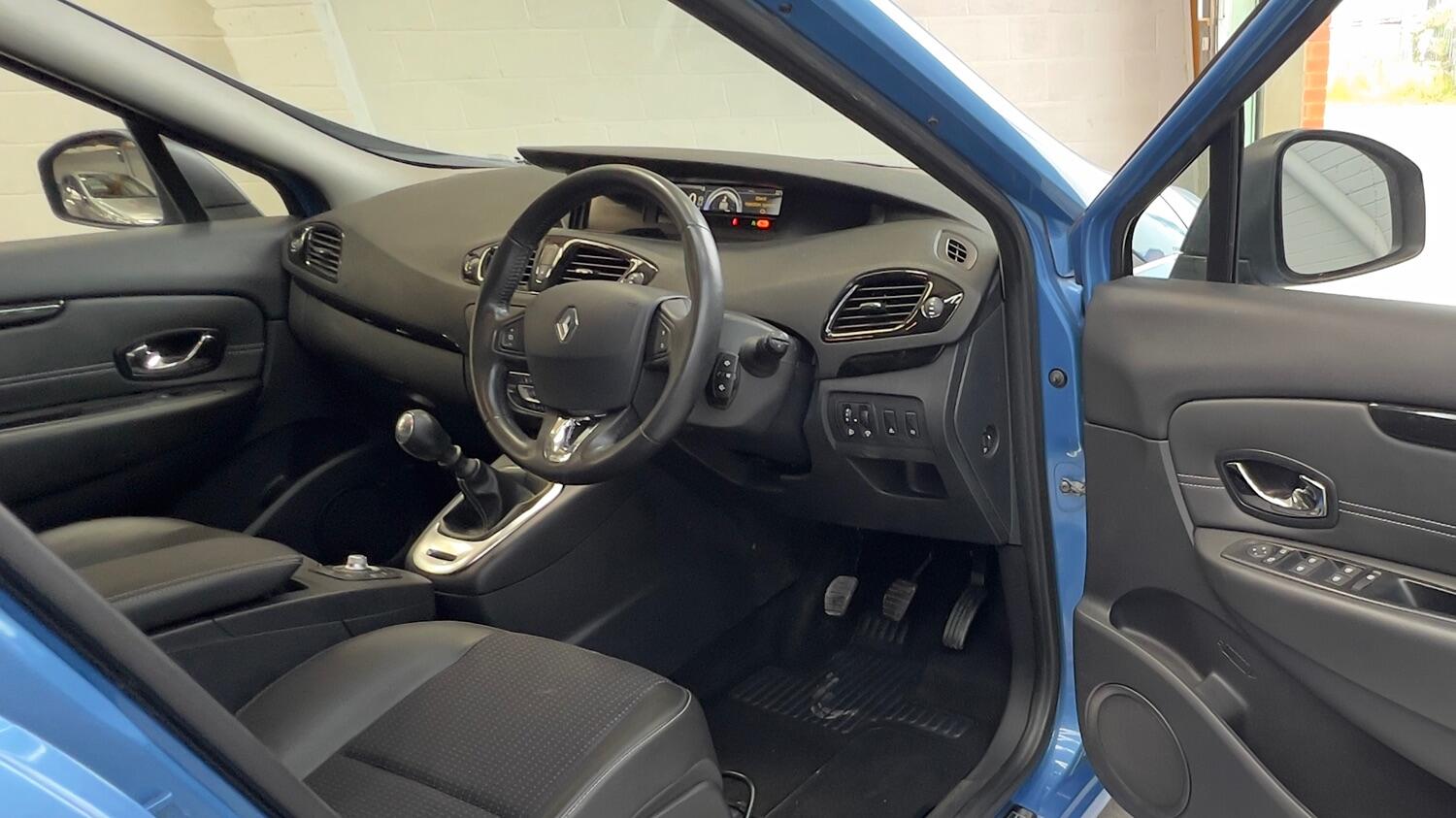 Used Renault Scenic 2014 for sale - 77220544: Photo 20