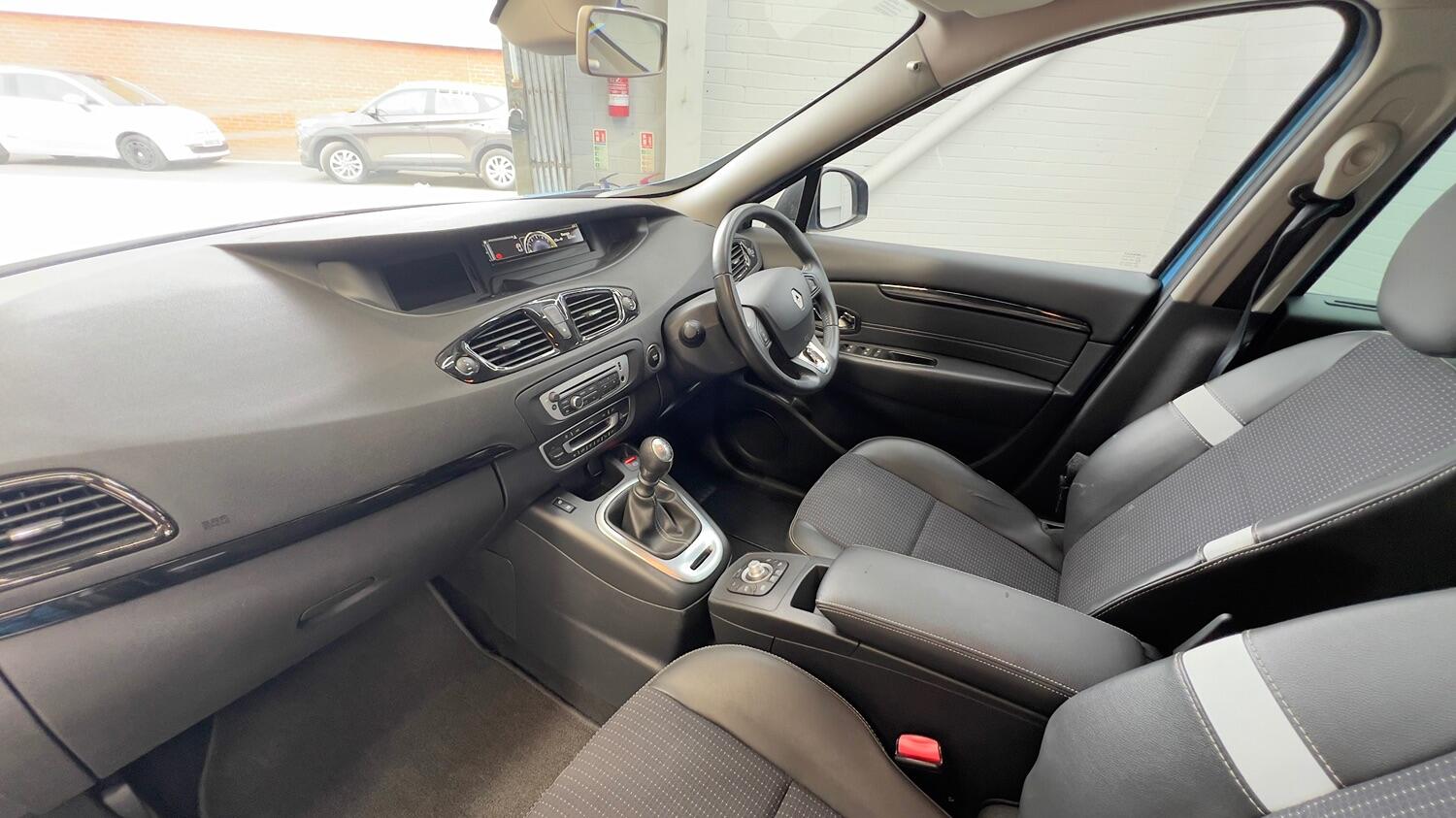 Used Renault Scenic 2014 for sale - 77220544: Photo 7