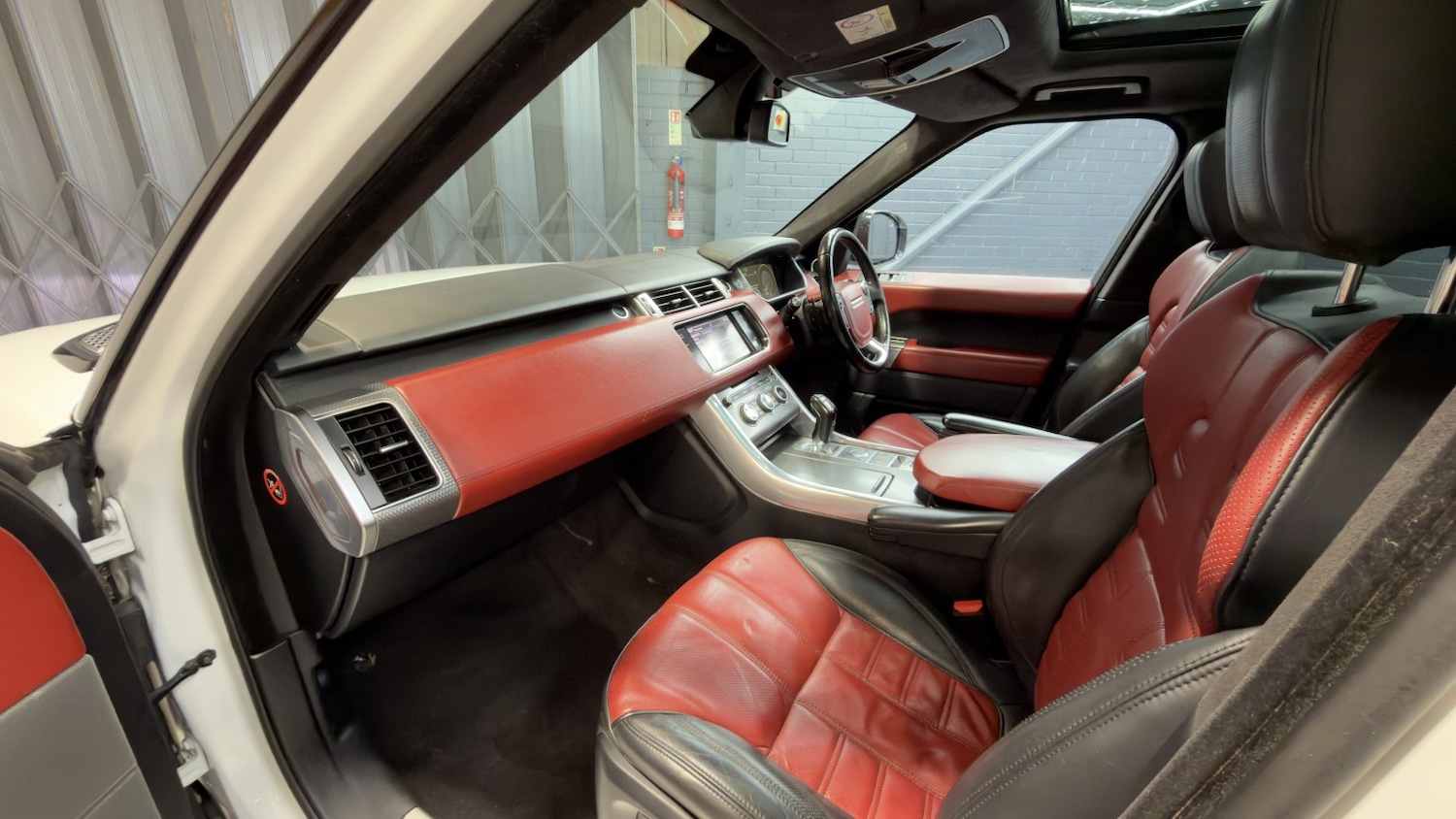 Used Land Rover Range Rover Sport 2014 for sale - 77225213: Photo 4