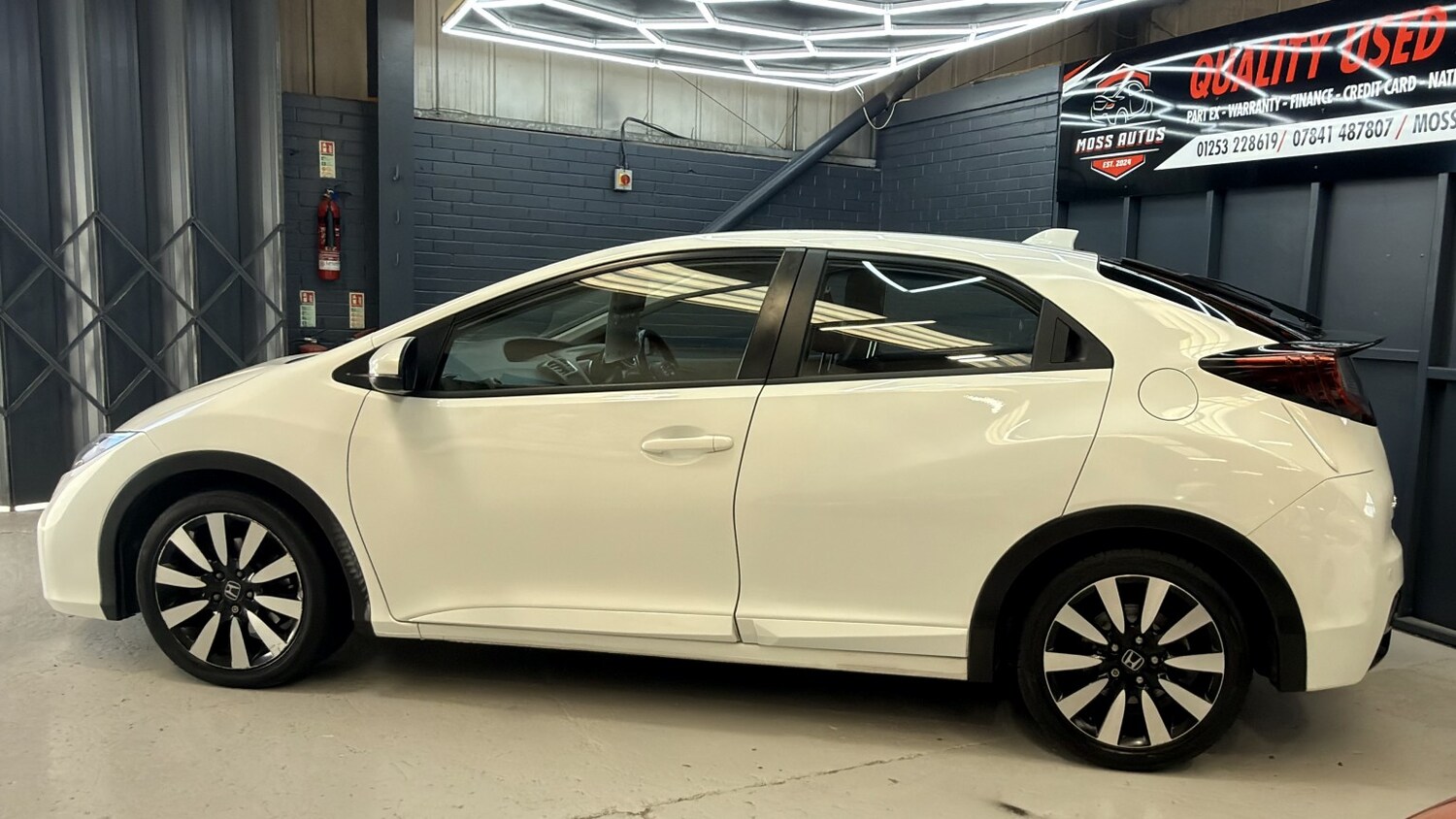 Used Honda Civic 2015 for sale - 77891642: Photo 22