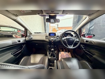 Used Ford Fiesta 2015 for sale - 79320429: Photo