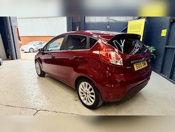 Used Ford Fiesta 2015 for sale - 79320429: Photo