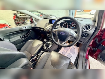 Used Ford Fiesta 2015 for sale - 79320429: Photo