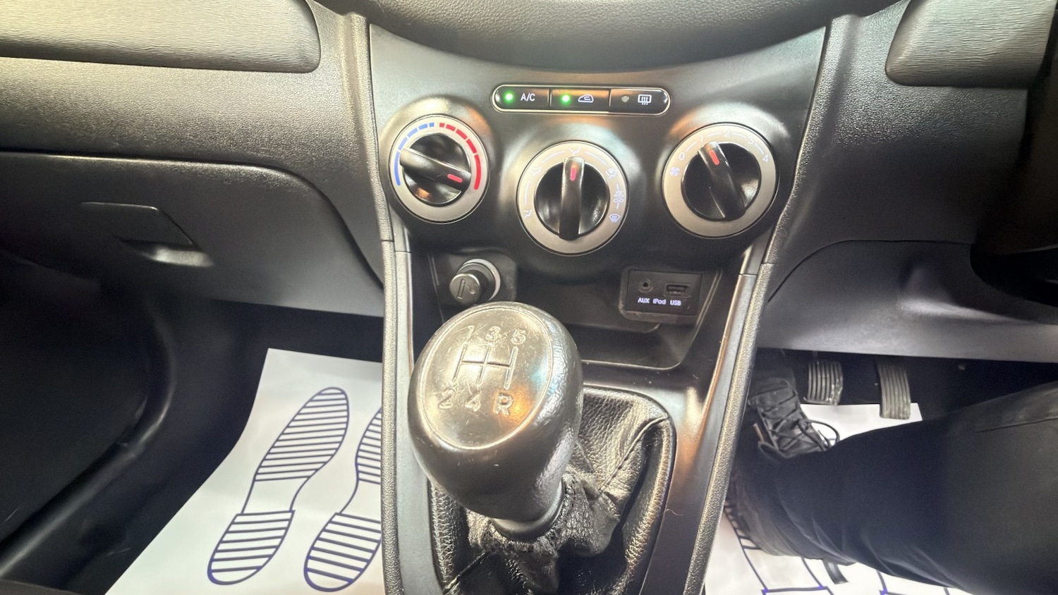 Used Hyundai i10 2013 for sale - 77237005: Photo 12