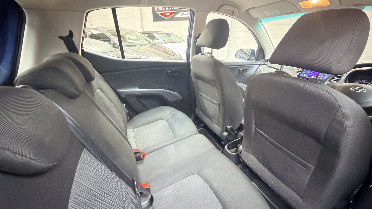 Used Hyundai i10 2013 for sale - 77237005: Photo 14