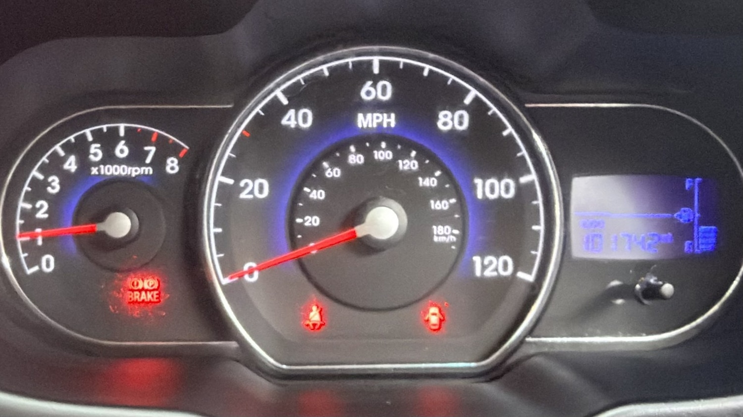 Used Hyundai i10 2013 for sale - 77237005: Photo 15