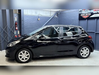 Used Peugeot 208 2017 for sale - 77313962: Photo