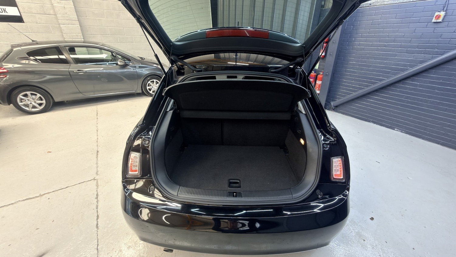 Used Audi A1 2011 for sale - 78070584: Photo 11