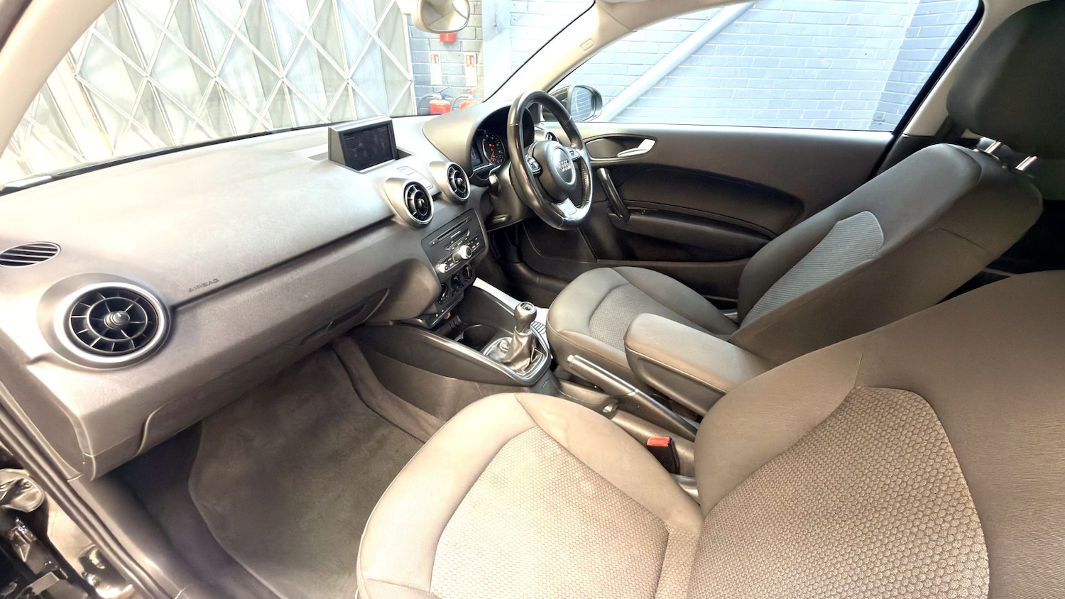 Used Audi A1 2011 for sale - 78070584: Photo 5