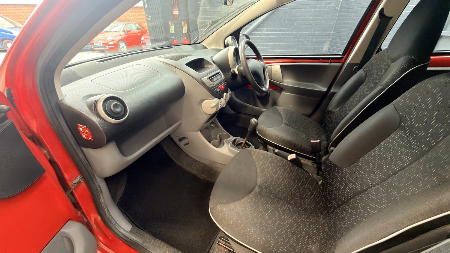 Used Peugeot 107 2010 for sale - 78098125: Photo 8