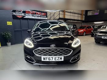 Used Ford Fiesta 2017 for sale - 79771739: Photo