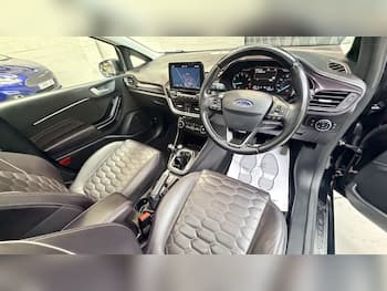 Used Ford Fiesta 2017 for sale - 79771739: Photo