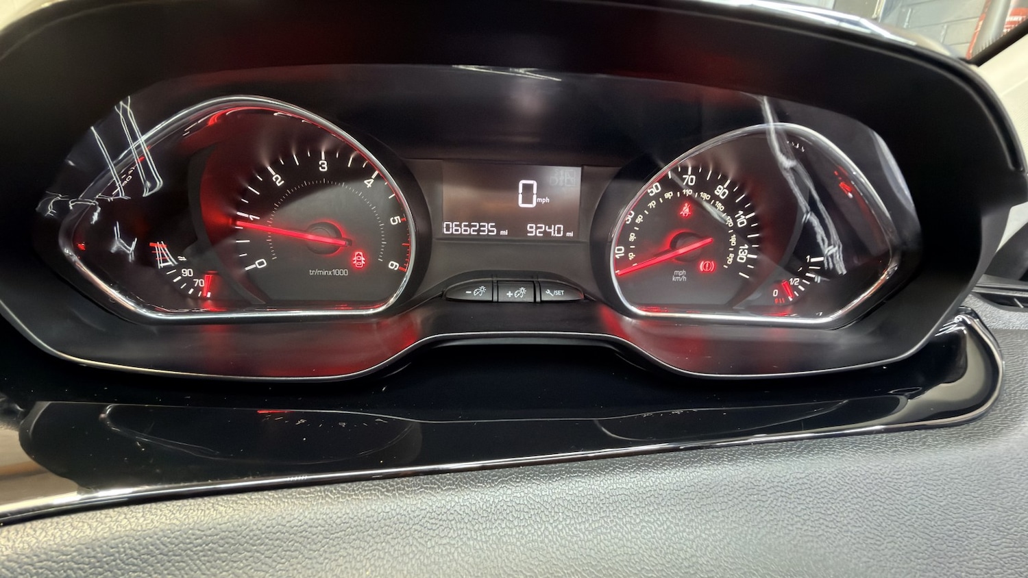 Used Peugeot 208 2014 for sale - 78070619: Photo 14