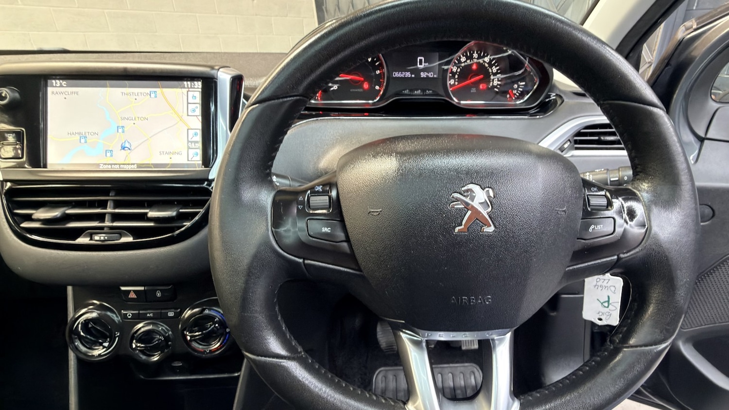 Used Peugeot 208 2014 for sale - 78070619: Photo 15