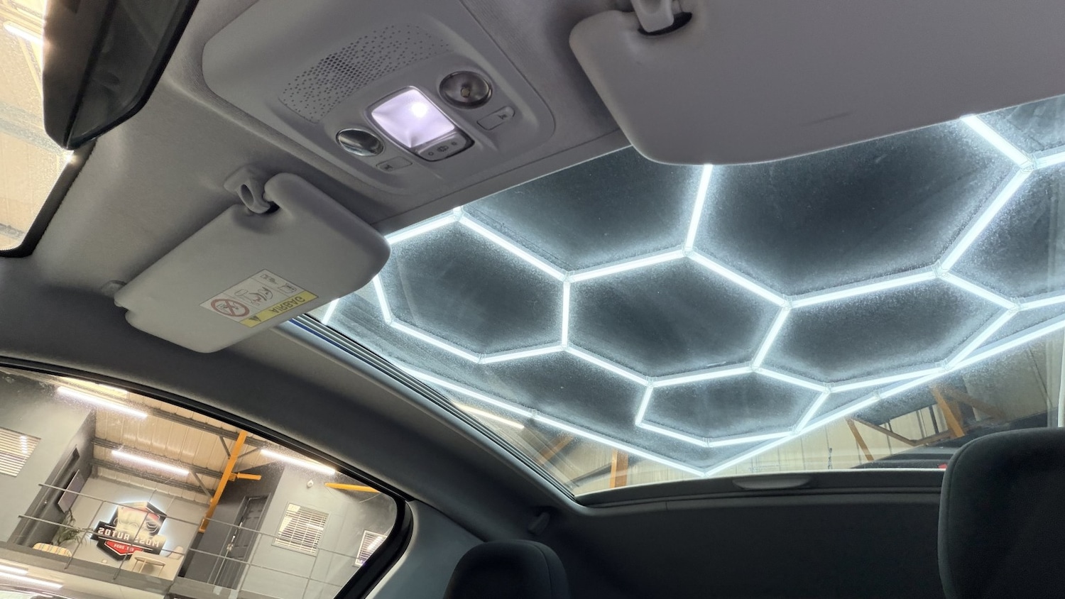 Used Peugeot 208 2014 for sale - 78070619: Photo 16