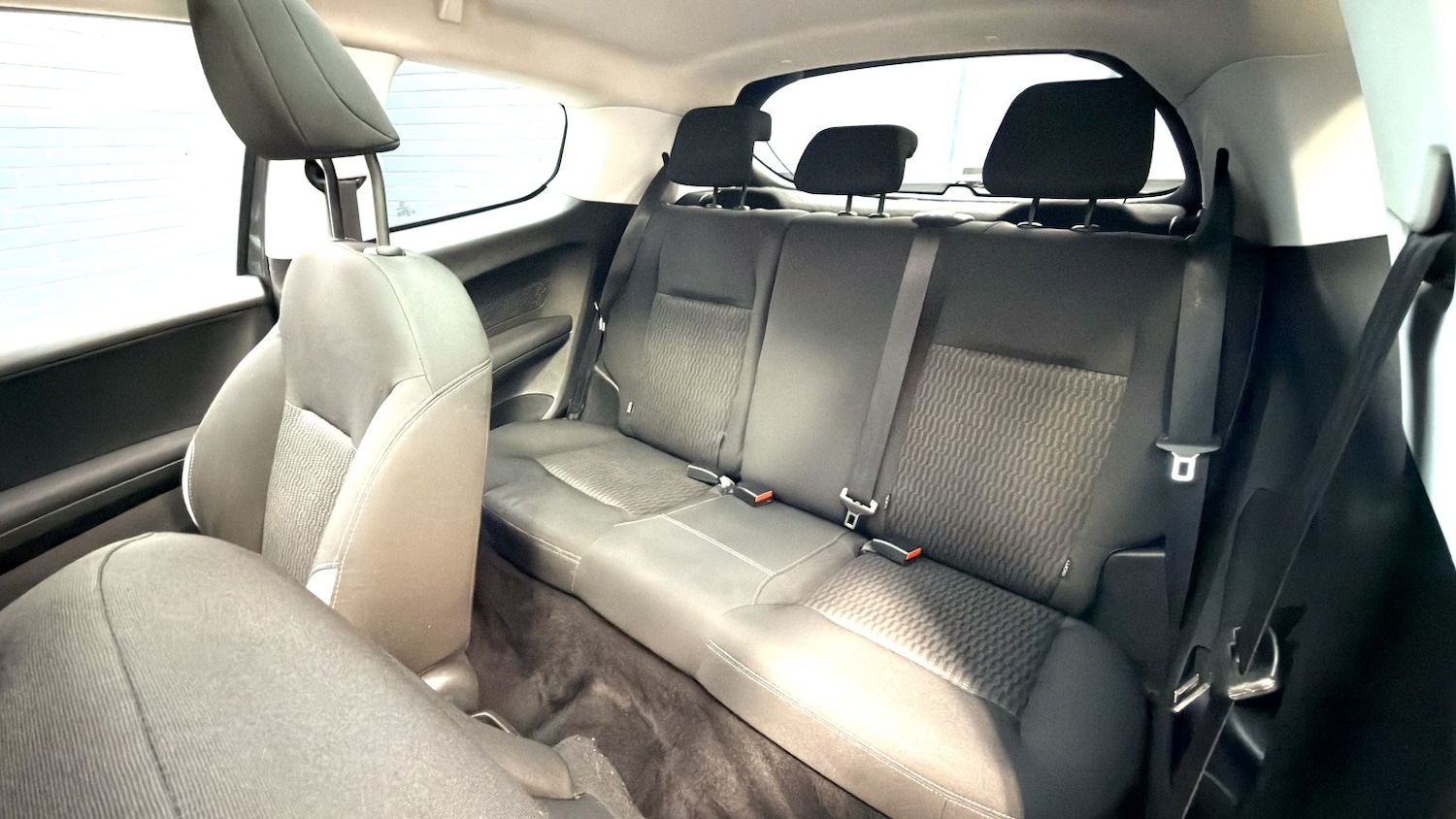 Used Peugeot 208 2014 for sale - 78070619: Photo 24