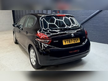 Used Peugeot 208 2017 for sale - 78775775: Photo