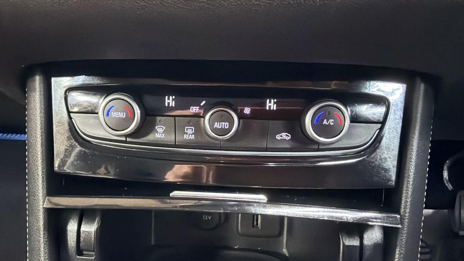 Used Vauxhall Grandland X 2018 for sale - 77225128: Photo 11