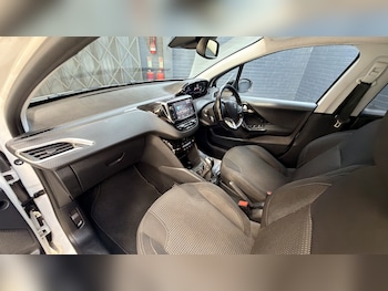 Used Peugeot 208 2018 for sale - 79410650: Photo