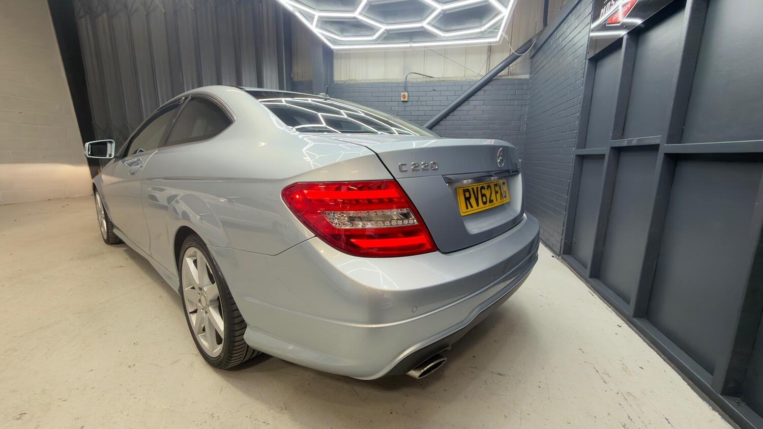 Used Mercedes-Benz C Class 2012 for sale - 77225131: Photo 29