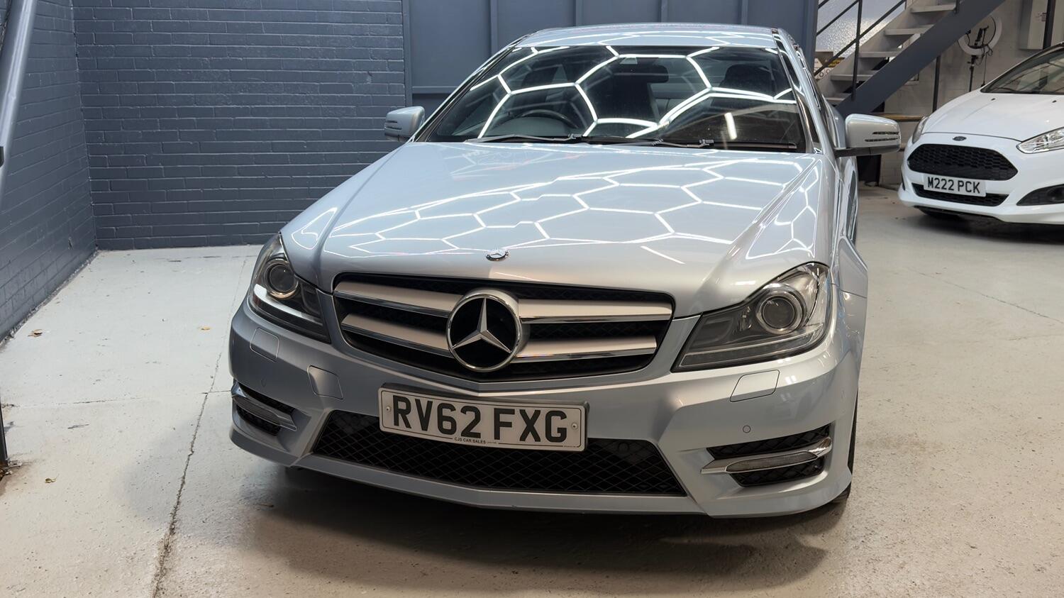 Used Mercedes-Benz C Class 2012 for sale - 77225131: Photo 32