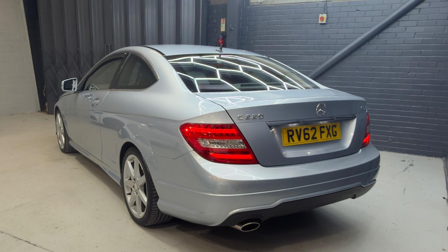 Used Mercedes-Benz C Class 2012 for sale - 77225131: Photo 5