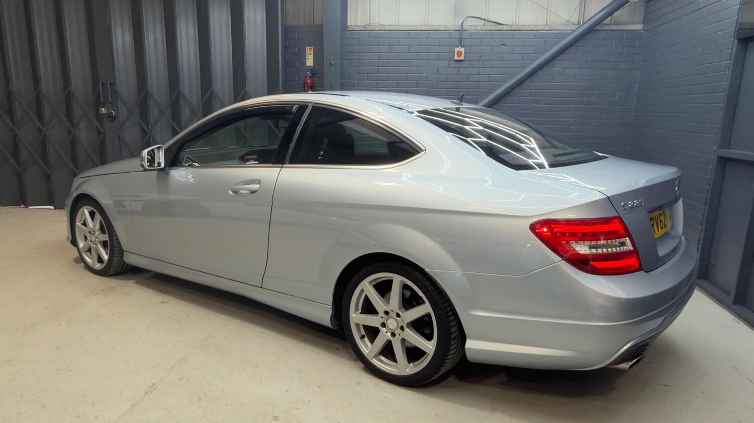 Used Mercedes-Benz C Class 2012 for sale - 77225131: Photo 6