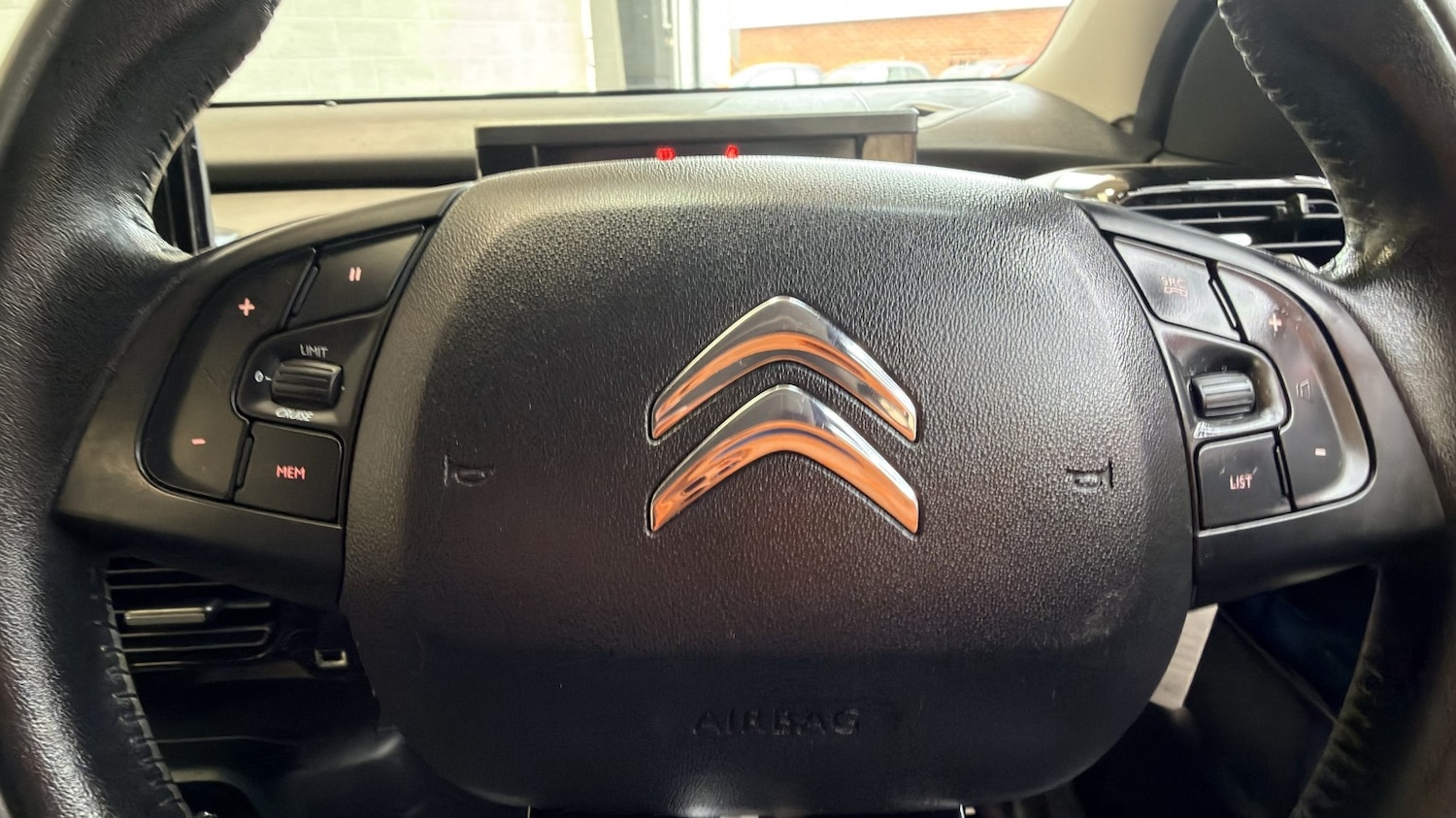 Used Citroen C4 Cactus 2015 for sale - 77991655: Photo 23