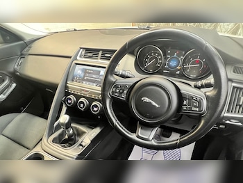 Used Jaguar E-Pace 2020 for sale - 79612753: Photo