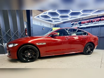 Used Jaguar XE 2017 for sale - 79277621: Photo