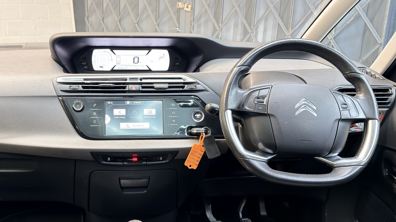 Used Citroen Grand C4 Picasso 2015 for sale - 77766376: Photo 2