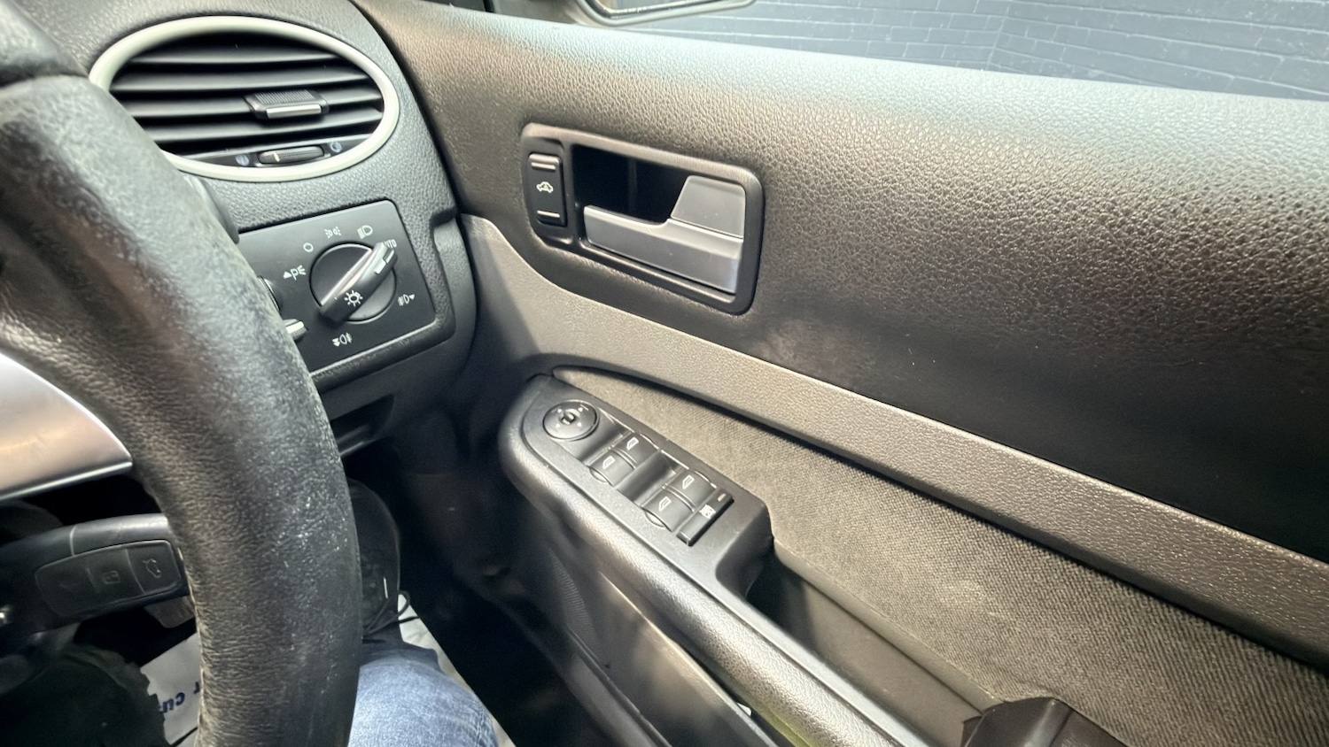 Used Ford Focus 2007 for sale - 77225135: Photo 15