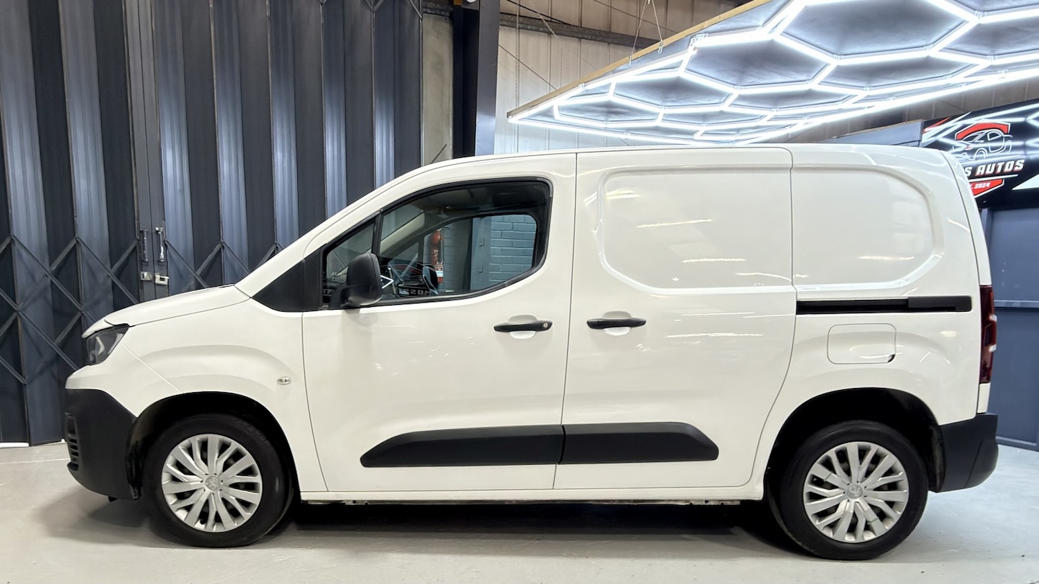 Used Peugeot Partner 2019 for sale - 77830104: Photo 2