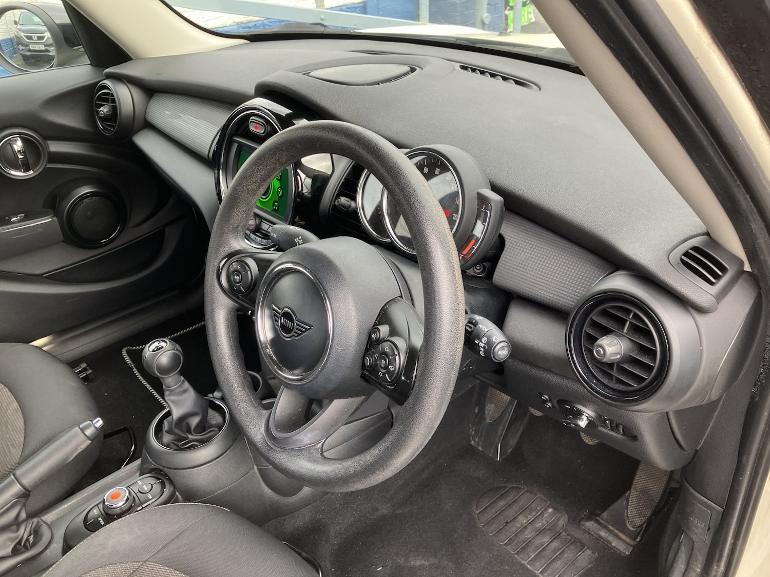 Used MINI Hatch 2019 for sale - 77968635: Photo 15