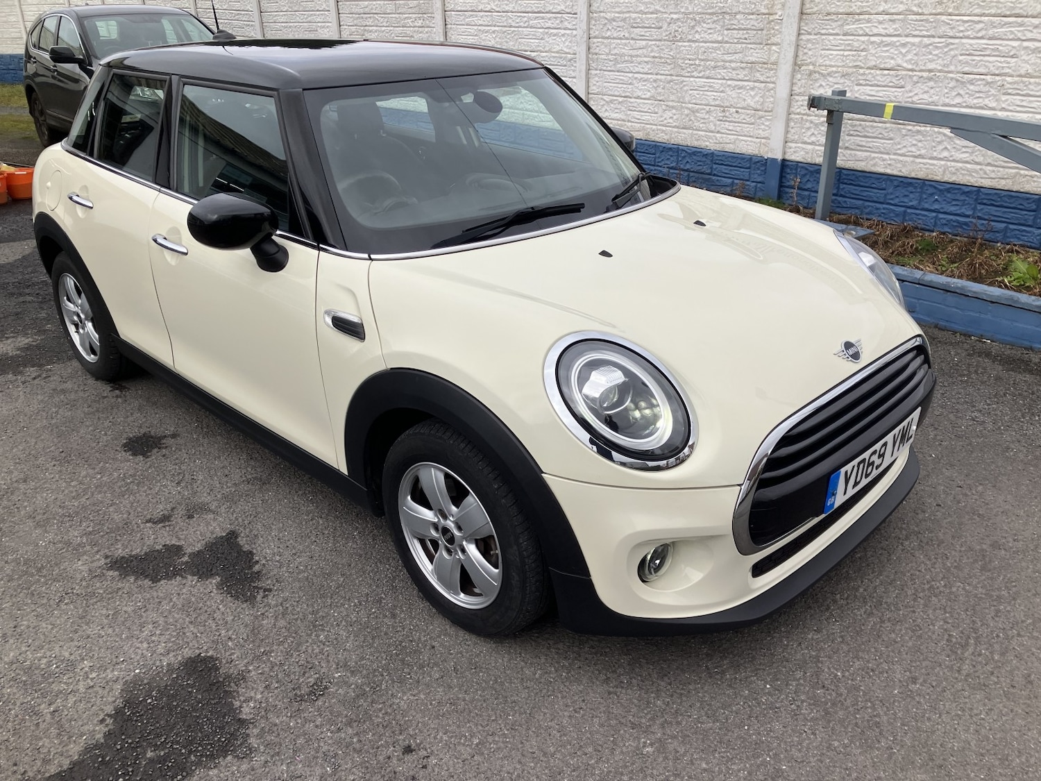 Used MINI Hatch 2019 for sale - 77968635: Photo 8