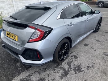 Used Honda Civic 2018 for sale - 78889127: Photo