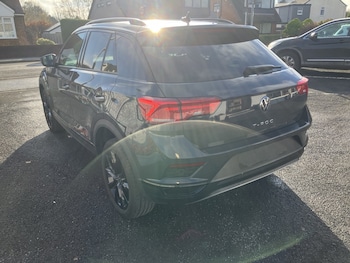 Used Volkswagen T-Roc 2021 for sale - 77508411: Photo