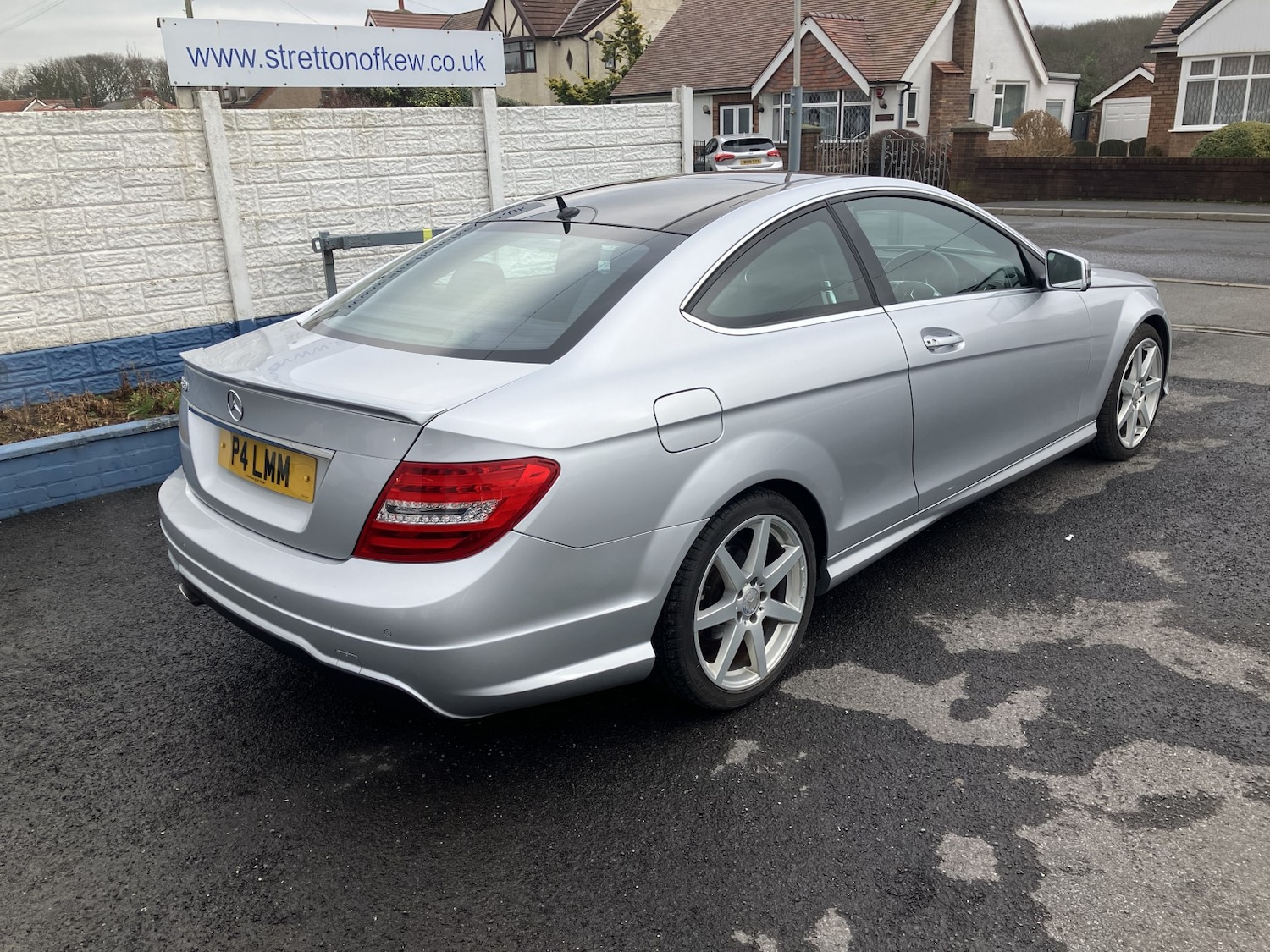 Used Mercedes-Benz C Class 2014 for sale - 77968630: Photo 2