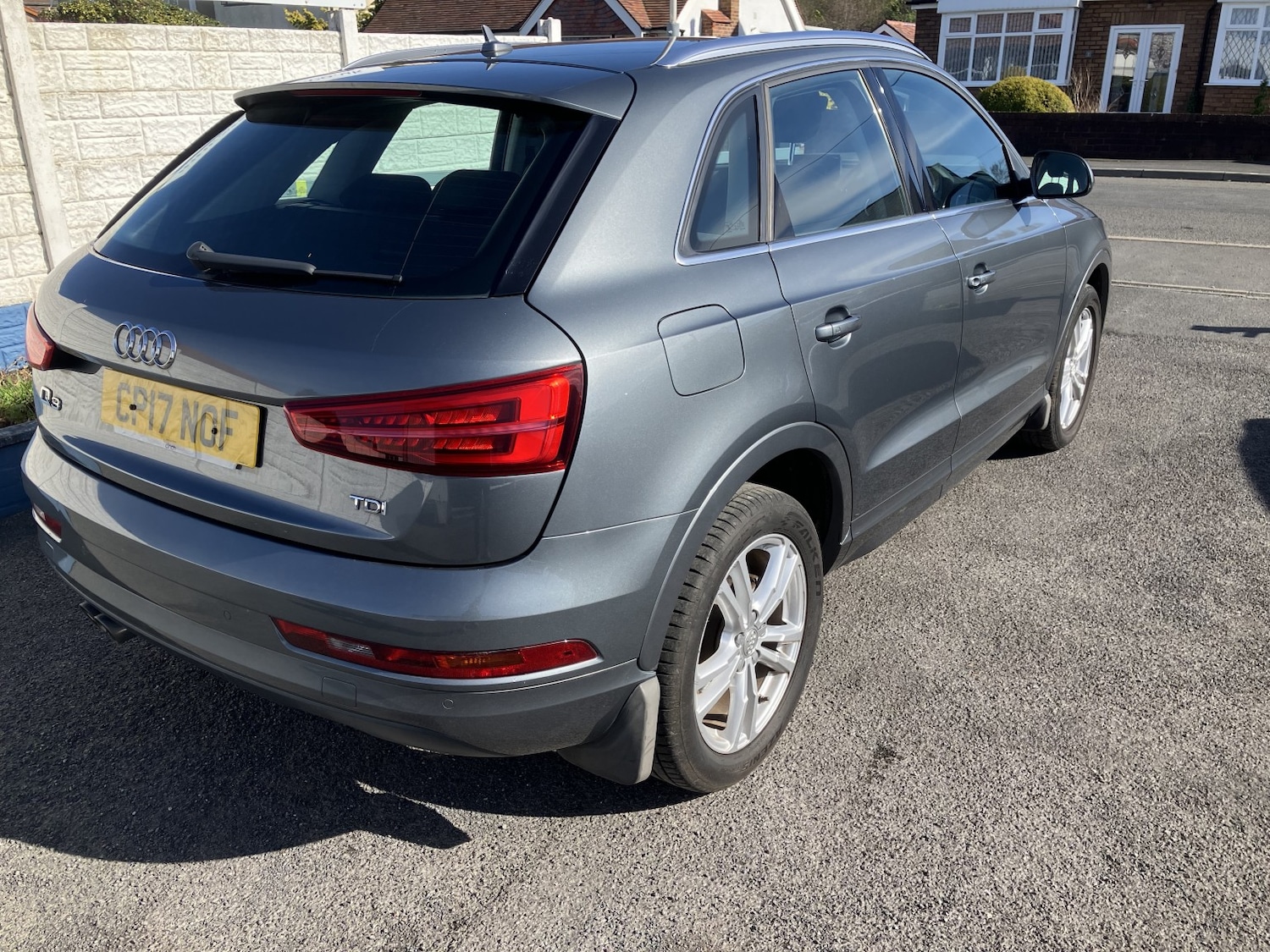 Used Audi Q3 2017 for sale - 77968664: Photo 2