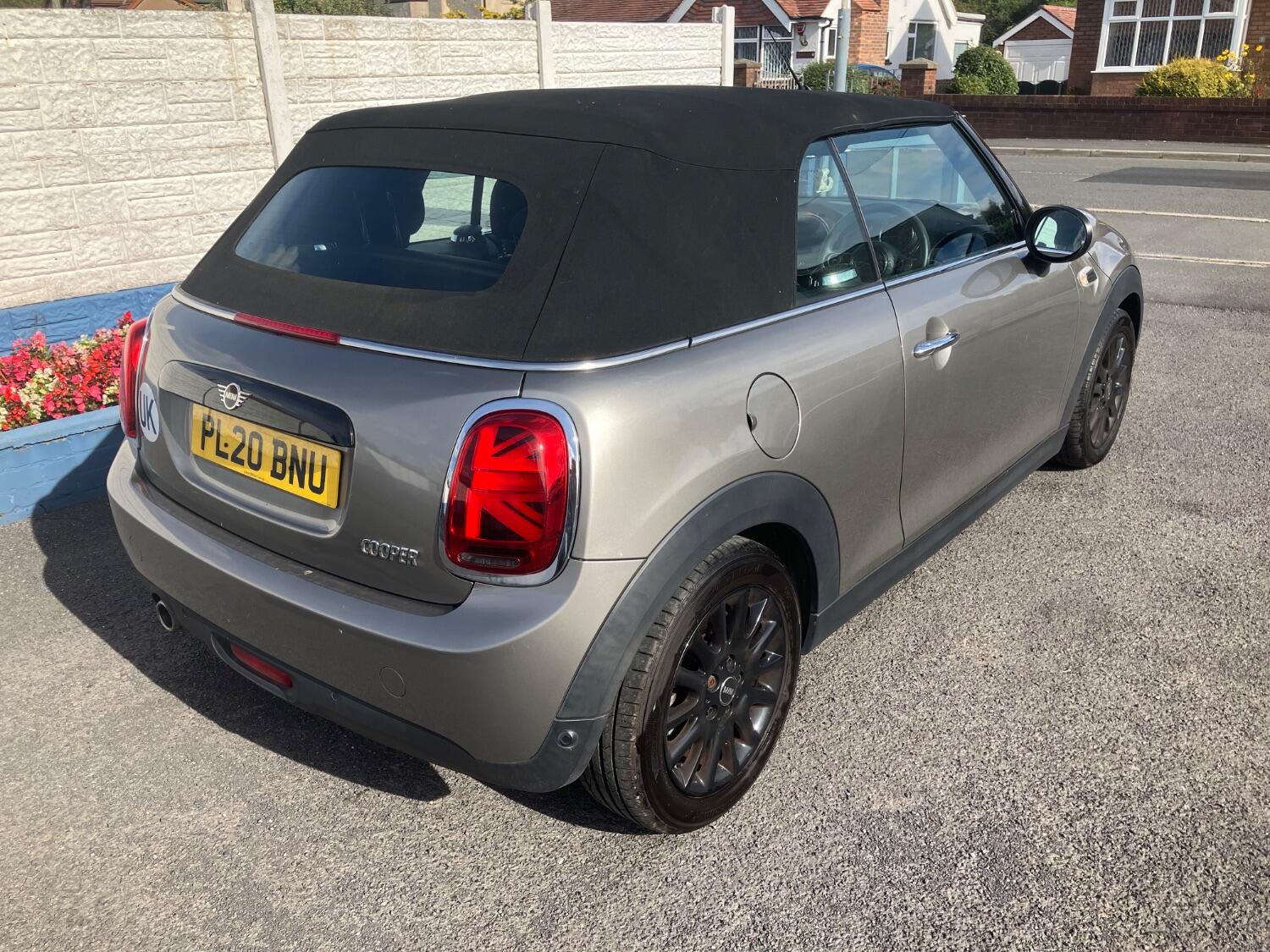 Used MINI Convertible 2020 for sale - 77508386: Photo 2